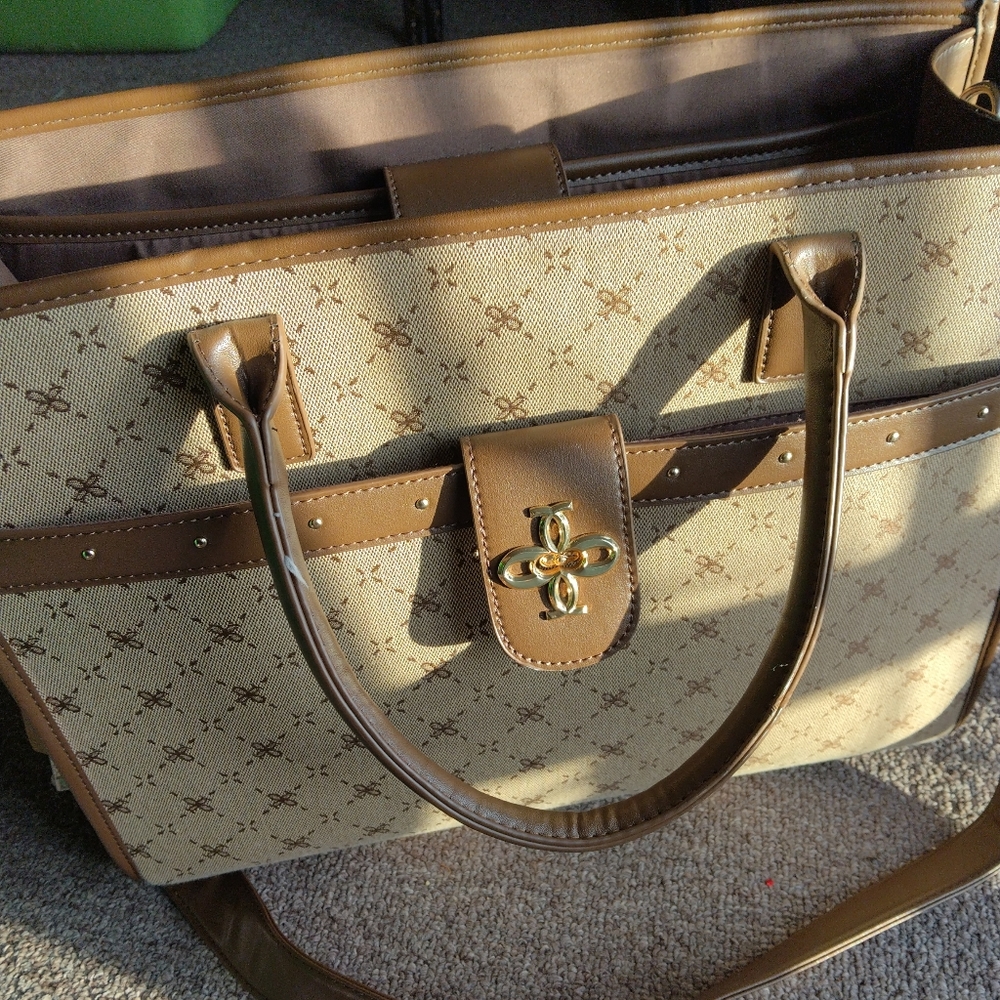 Large crossbody Tote